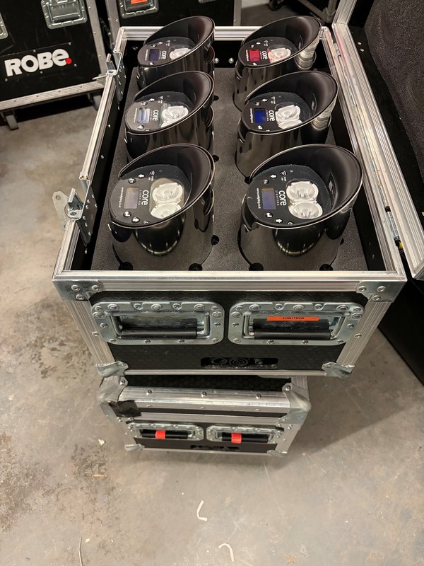 Flightcase of Core Colourpoint Mini Uplighters Flightcase of Core Colourpoint Mini Uplighters