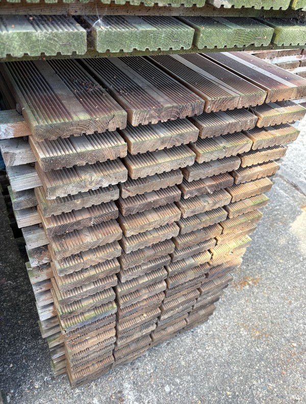 Second Hand 190sqm Decking Flooring