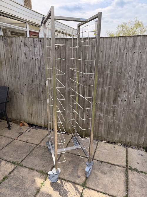 12 Rack 1/1 GN Trolley