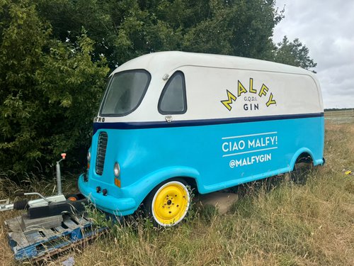 Second Hand Used Malfy Gin Mobile/Static Bar For Sale