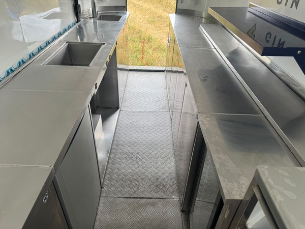 Towable Mobile Bar Towable Mobile Bar