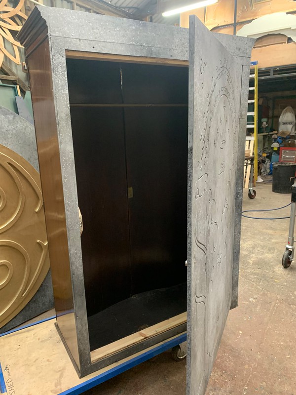 Used Lord of the Ring's Durin's Gate Prop Used Lord of the Ring's Durin's Gate Prop