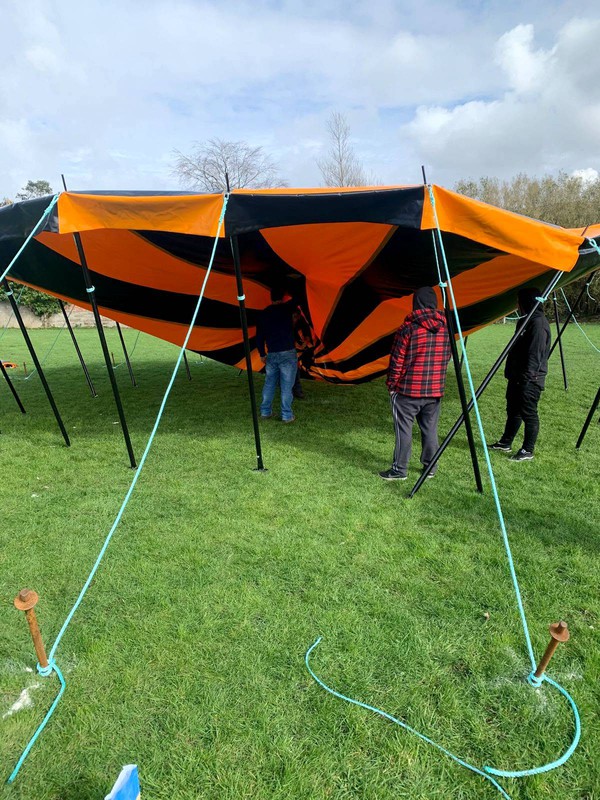 Putting up a little big top