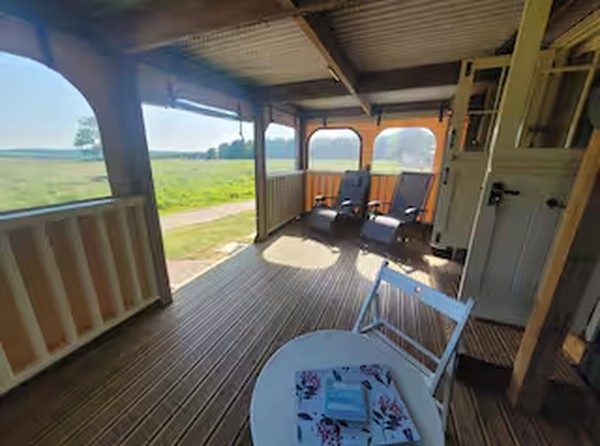 2x Shepherds Hut With Lean-to Veranda 2x Shepherds Hut With Lean-to Veranda
