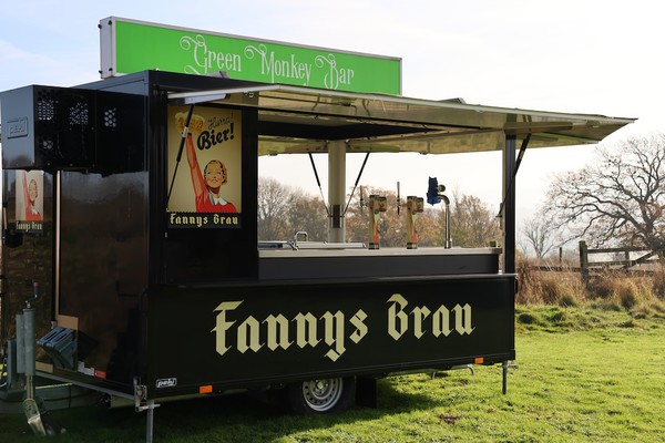 PEKI Mobile Bar trailer