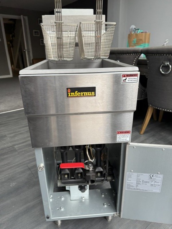 Infernus INF-003 LPG Gas Fryer Infernus INF-003 LPG Gas Fryer