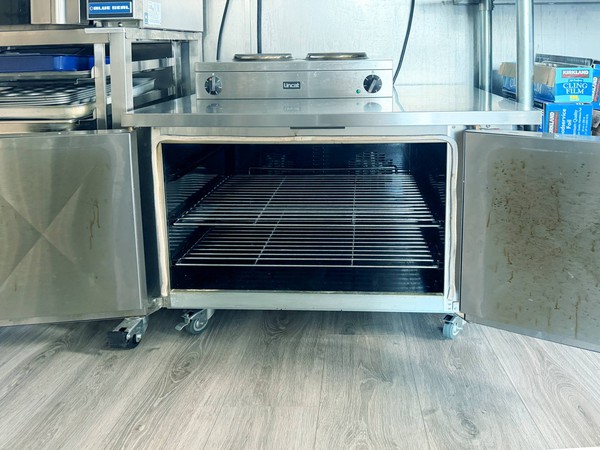 Parry P9EO Stackable Electric Fan Oven.