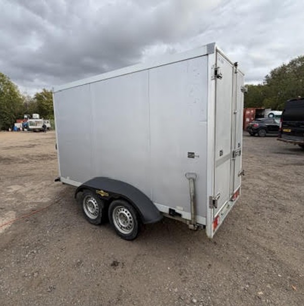 8ft Humbaur Refrigerated Trailer