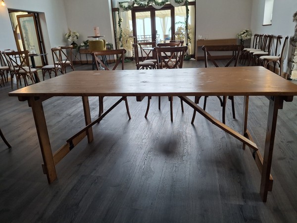 RUSTIC BANQUETING TRESTLE TABLES