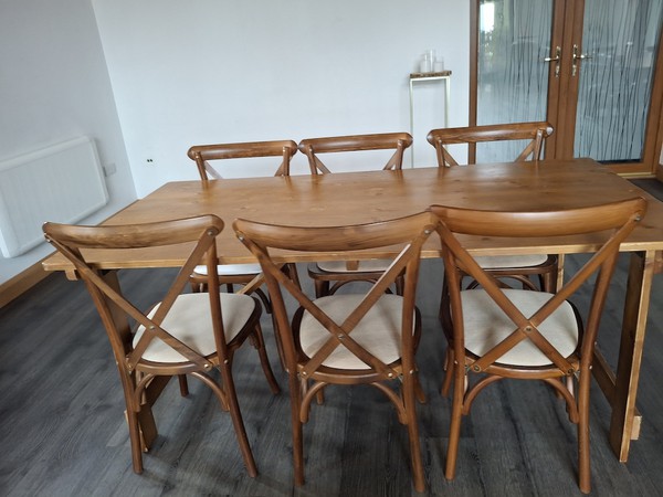 RUSTIC BANQUETING TABLES AND CHAIRS RUSTIC BANQUETING TABLES AND CHAIRS