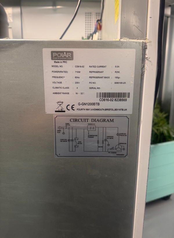 Polar CD616 Double Door Freezer