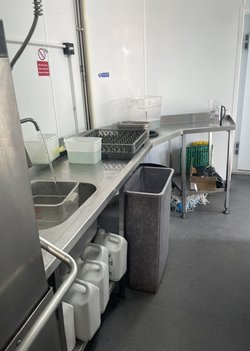 Stainless Steel Sink Run with Curved Return
