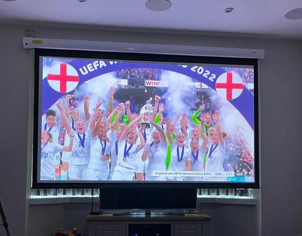 Electric Dropdown Home Cinema Screen Electric Dropdown Home Cinema Screen