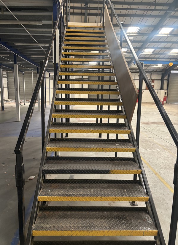 Second Hand Used 19m x 11m Steel Mezzanine Floor Second Hand Used 19m x 11m Steel Mezzanine Floor