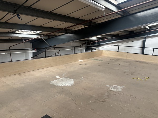 Used 19m x 11m Steel Mezzanine Floor For Sale Used 19m x 11m Steel Mezzanine Floor For Sale