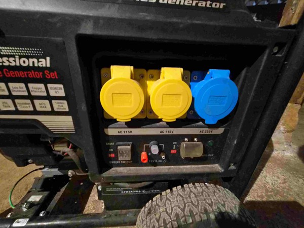 230v and 110v portable generator for sale