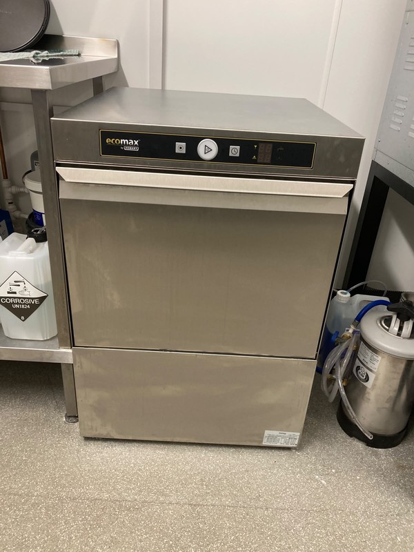 Secondhand commercial dish washer