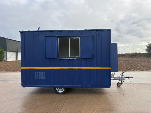 Groundhog Towable Welfare Unit For Sale