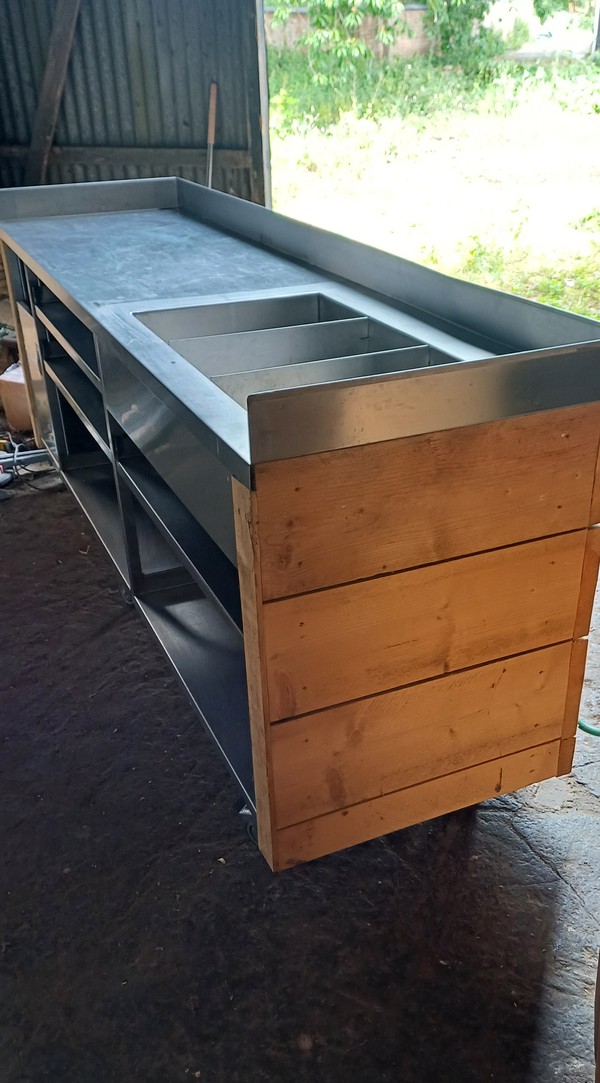 Mobile Bar On Castors For Sale Mobile Bar On Castors For Sale