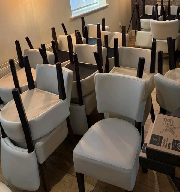27x Padded Restaurant Chairs 27x Padded Restaurant Chairs