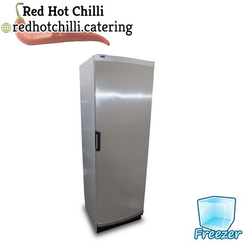 Single door upright freezer