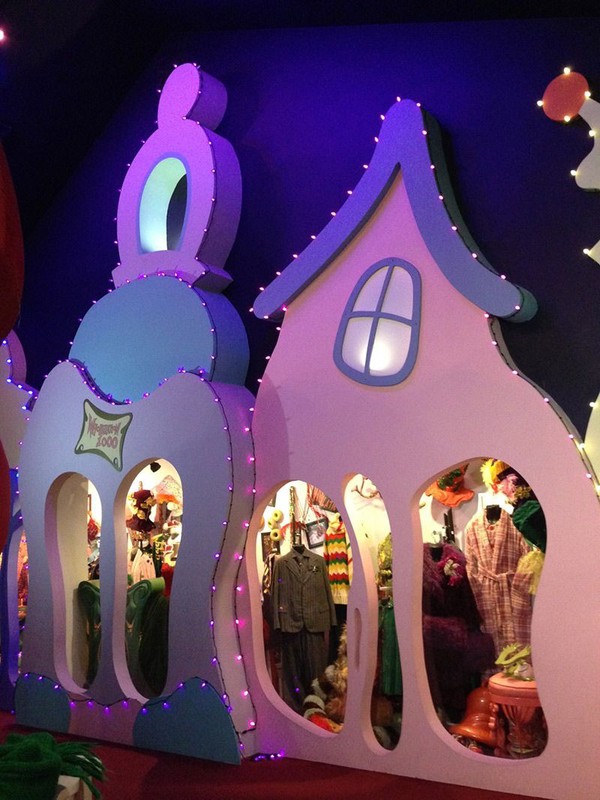 Whooville shops / Christmas Grinch Themed Whooville shops / Christmas Grinch Themed