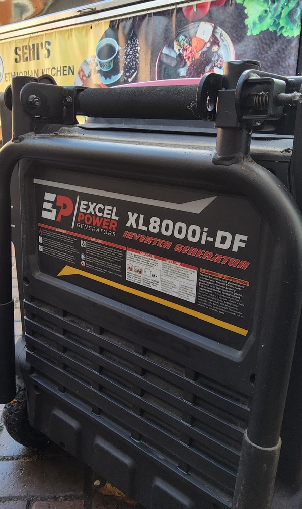 7000W Dual Fuel Portable Generator 7000W Dual Fuel Portable Generator