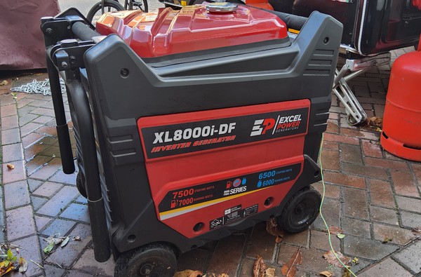 Second Hand 7000W Dual Fuel Portable Generator Second Hand 7000W Dual Fuel Portable Generator