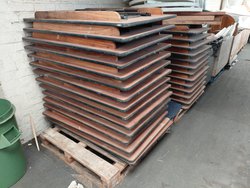 4ft x 2ft 6” trestle tables with American style legs