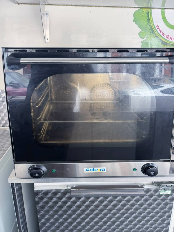 Catering van with Electric oven Catering van with Electric oven