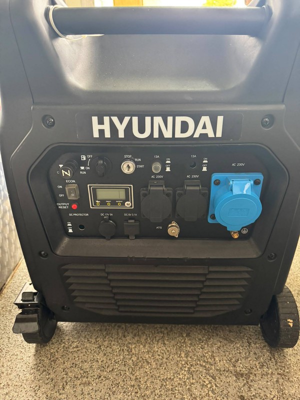 Food van with Hyundai Generator Food van with Hyundai Generator