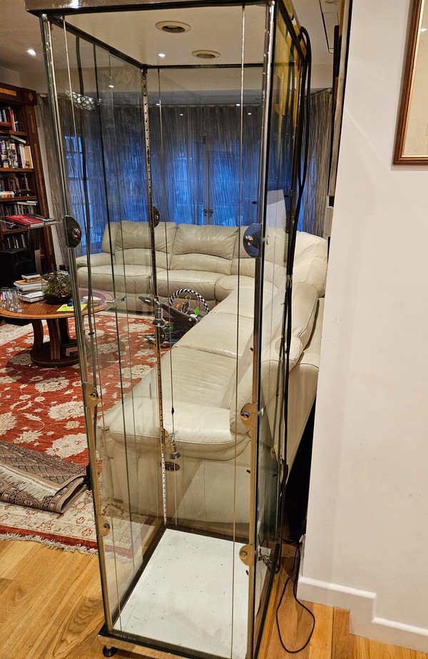 2x Tall Glass Display Cabinets 2x Tall Glass Display Cabinets
