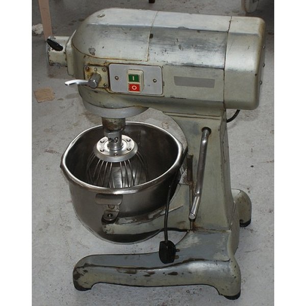 Large Food Mixer With 3 Attachments