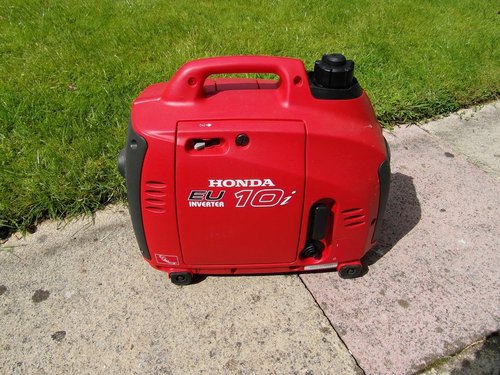 Honda EU10i generator with inverter Honda EU10i generator with inverter