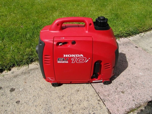 Honda EU10i generator with inverter