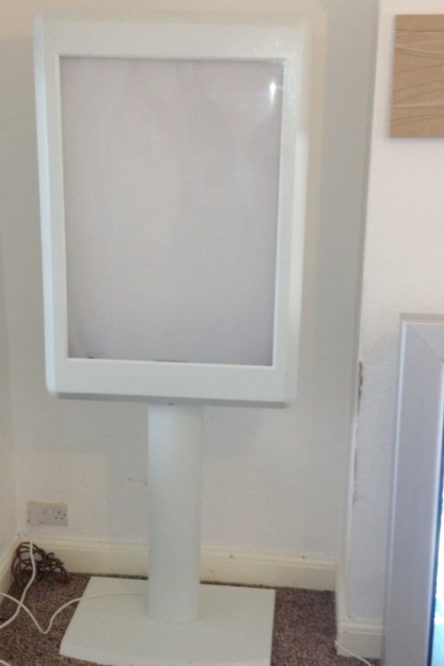 Automatic scrolling advertising display unit Automatic scrolling advertising display unit