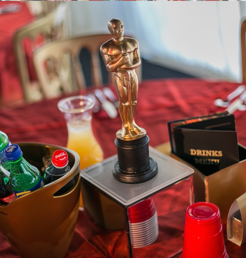 25x Gold Oscars Statue Table Centres 25x Gold Oscars Statue Table Centres