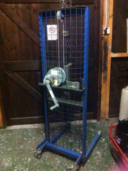 Beer barrel winch or lifter Beer barrel winch or lifter