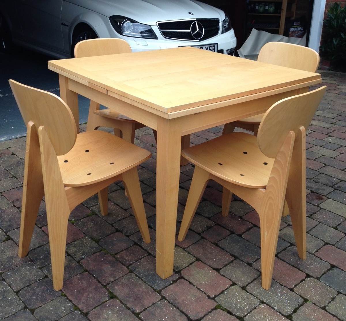 Second hand wooden table