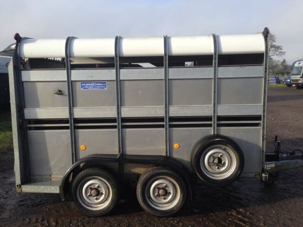 Ifor Williams TA 510 - 10ft twin axle livestock trailer