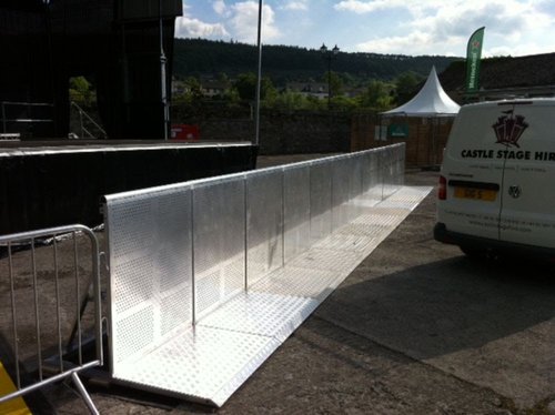 15 Aluminium Mojo type barriers for sale 15 Aluminium Mojo type barriers for sale
