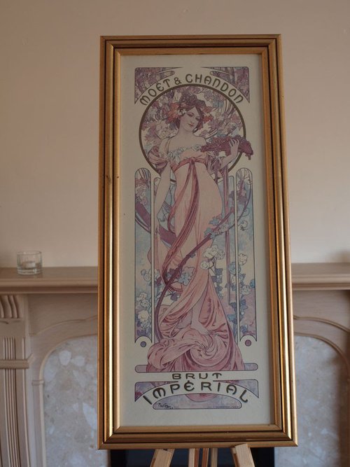 Moet et Chandon champagne print Moet et Chandon champagne print