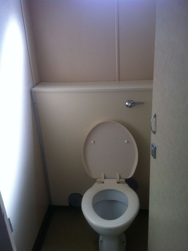 Toilet unit cubicle