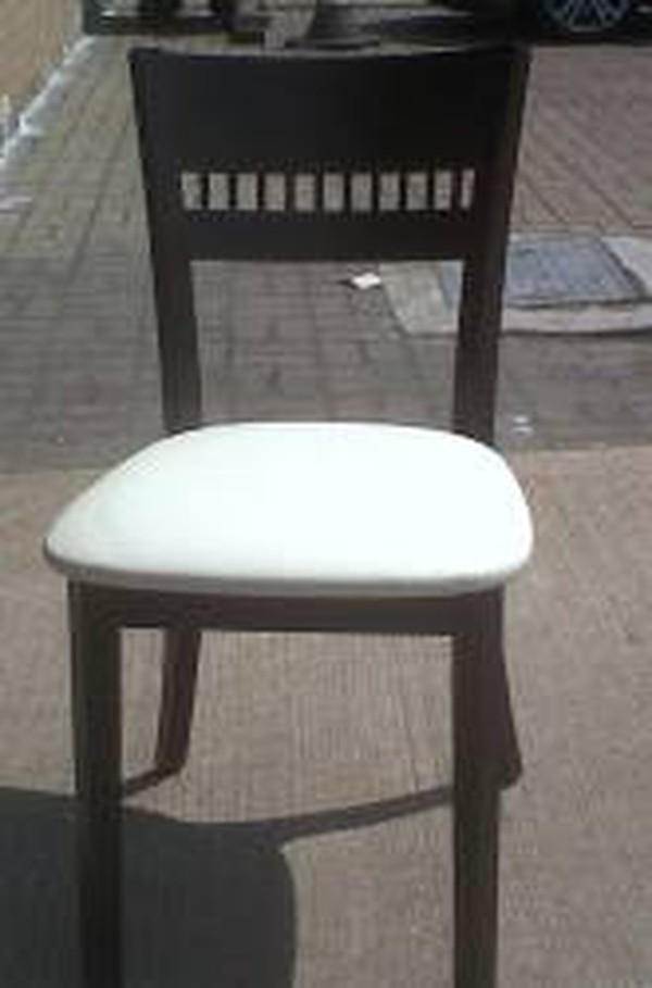 48x Vanessa Chairs - Cambridgeshire 3