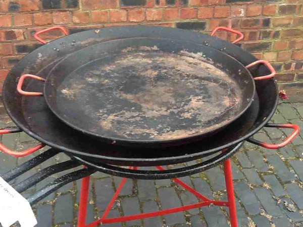 paella pans and burner units