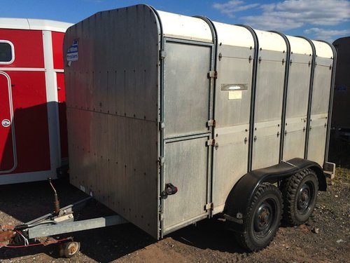 Ifor Williams TA510 10foot Alloy Livestock Trailer