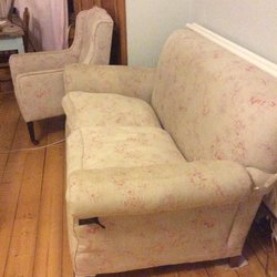 Sofa in Cabbages and roses fabric