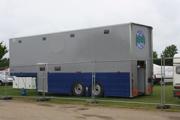 44FT Articulated Trailer 16 Bed Accommodation And Offices