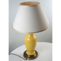 60x High Quality Yellow and Gilt Table Lamps and Shades