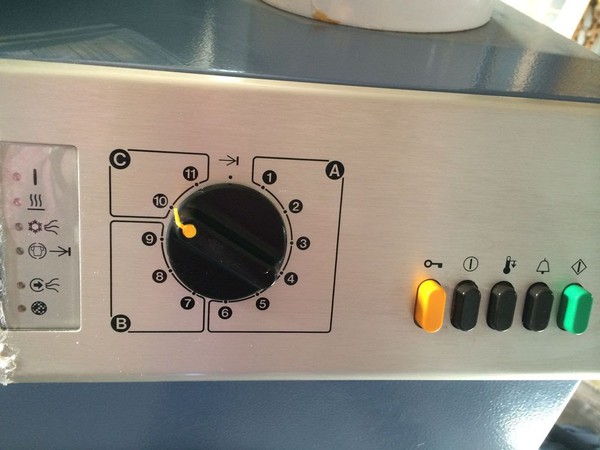 Miele T6185 Commercial Tumble Dryer controls
